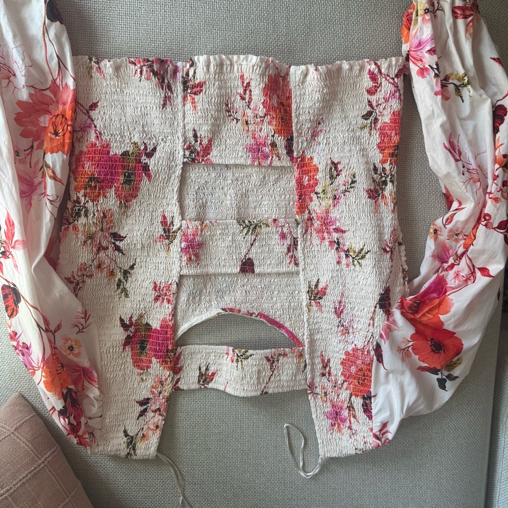 Anthropologie MAEVE Floral smocked top - Picture 6 of 9